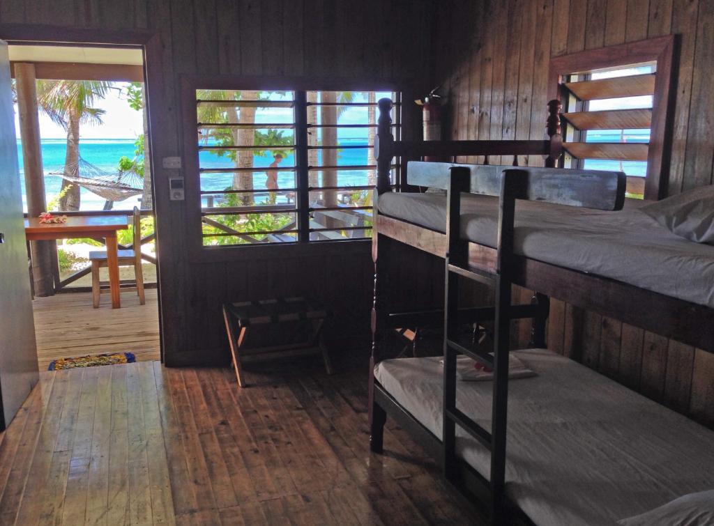 Ratu Kini Backpackers And Dive Resort Остров Мана Стая снимка
