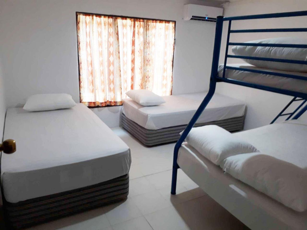 Ratu Kini Backpackers And Dive Resort Остров Мана Екстериор снимка